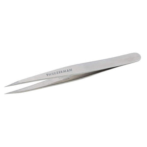 Point Classic Tweezer | Tweezerman with precision fine pointed tips designed for accurate hair removal and skincare grooming tasks.