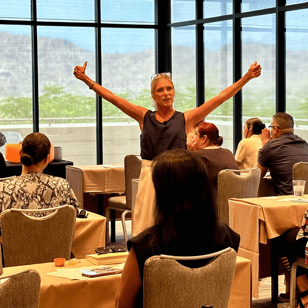 Interactive Keynote for Guests and Team | Eva Maurice