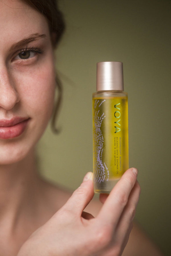 Moonlight Moments Bath & Shower Oil | VOYA